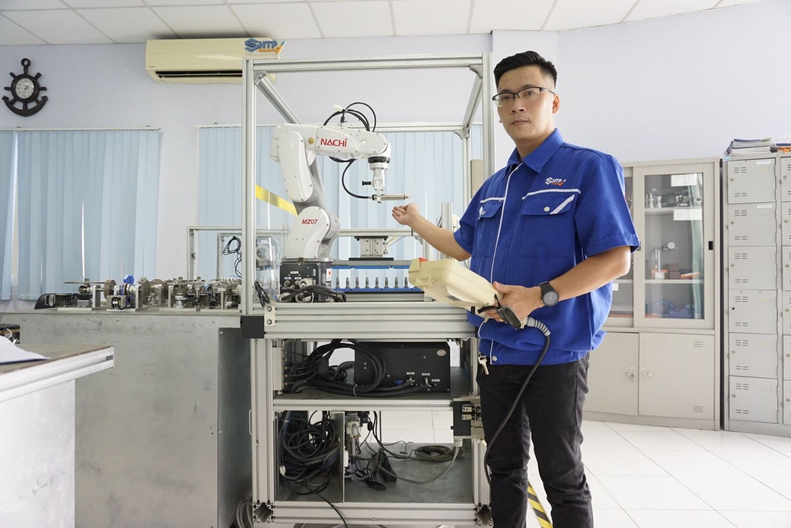 [BÀI GIẢNG 1] PHÂN TÍCH HỆ THỐNG ROBOT MÀI TỰ ĐỘNG