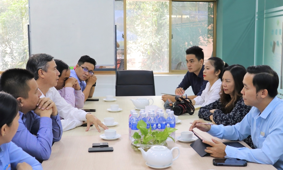 GIẢI QUYẾT NGUỒN NHÂN LỰC CHO HỆ SINH THÁI AI